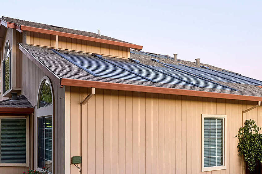 House with GAF Timberline Solar shingles installed