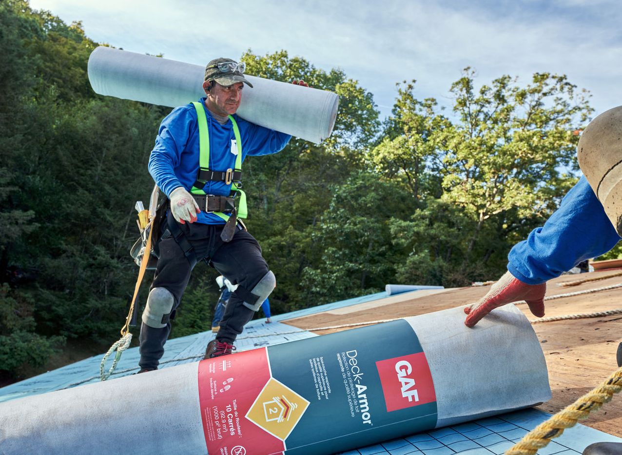 b677092c-161b-47f2-96b4-61431aa353e6 Intalling roof shingles includes laying underlayment.