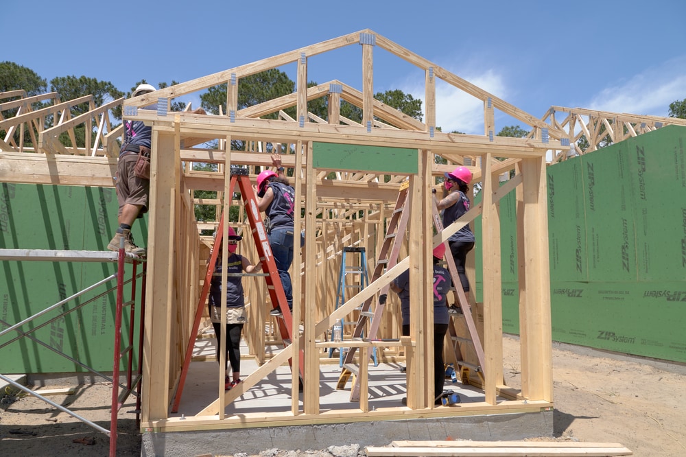 house framing team working together